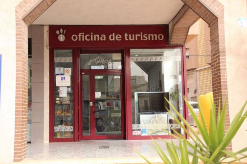 <span style='color:#780948'>ARCHIVED</span> - Tourist information office in Alhama changes its opening times