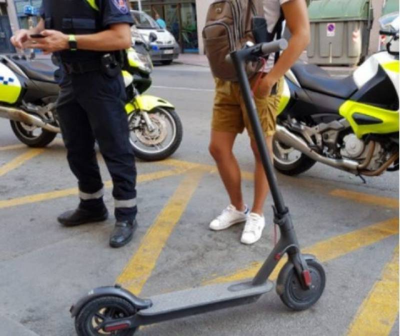 Torrevieja puts the brakes on electric scooters with a new campaign and fresh fines