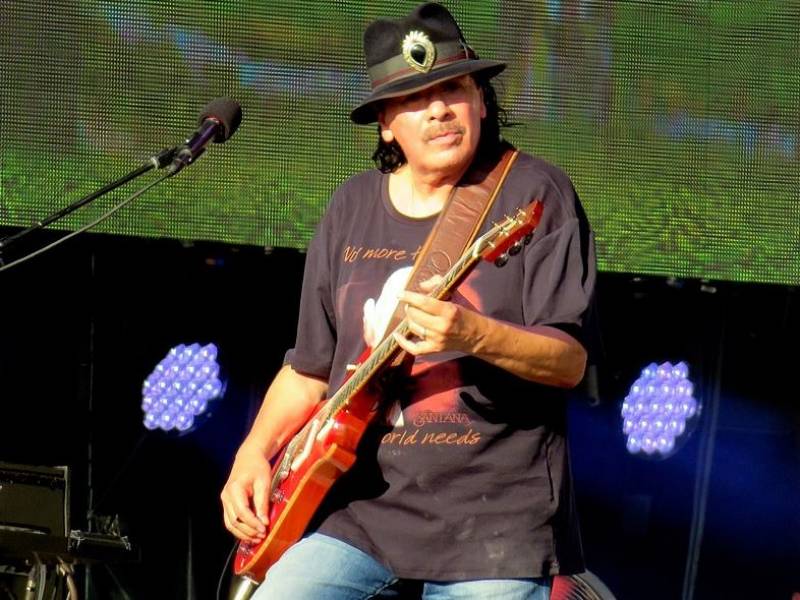 Carlos Santana returns to Spain with a legendary gig in Murcia