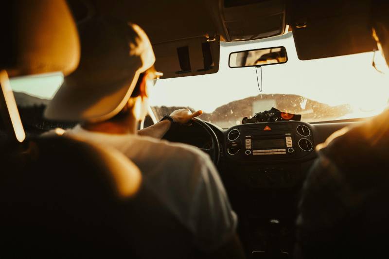 Spain's DGT sets clear rules on sunglasses when driving