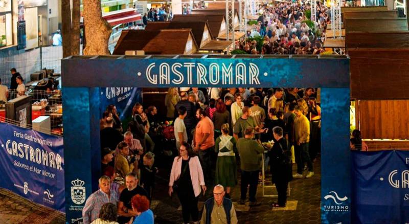 November 14 to 16 Gastromar food and drink festival in Los Alcázares
