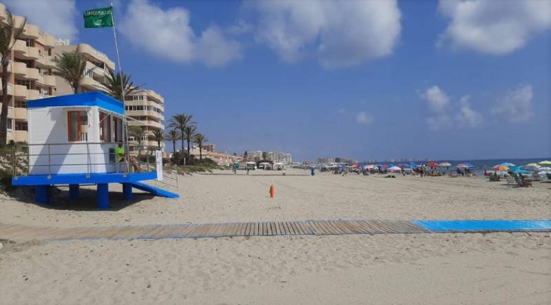 San Javier launches year-round beach cleaning service to keep its coastline in top shape