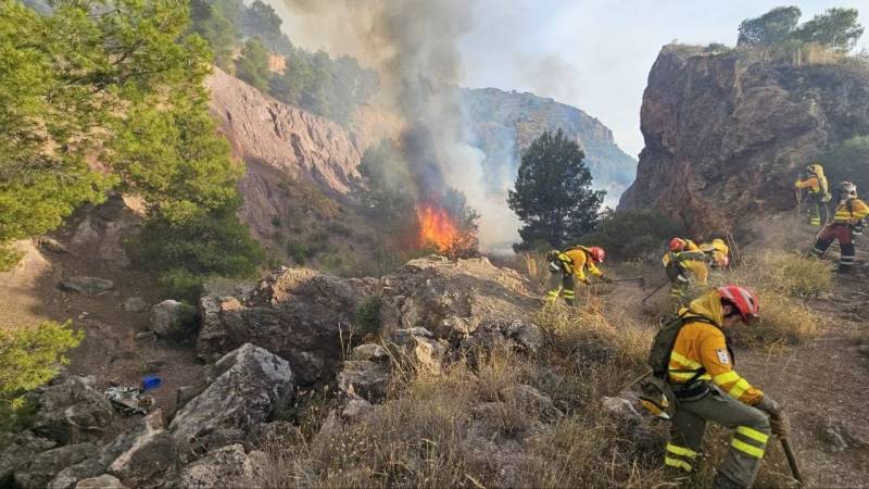 Extreme wildfire risk sees Murcia close forests and tighten restrictions