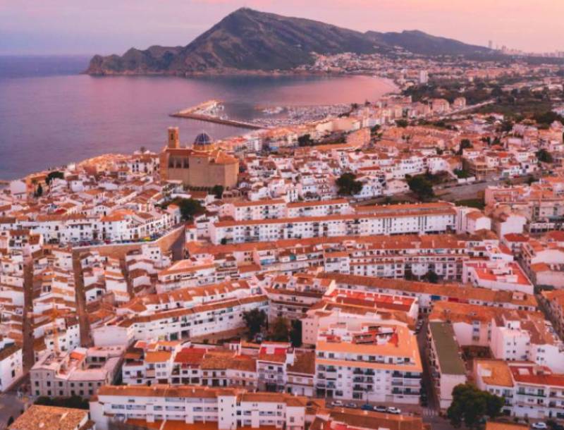 Spanish News Today Editors Roundup Weekly Bulletin September 4