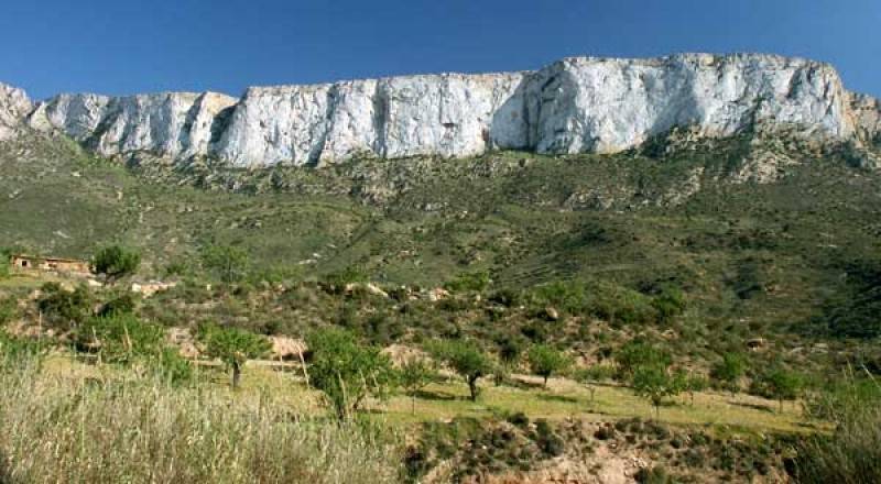 Climber rescued from the rock face of Peñas Blancas